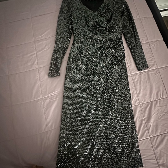 Mc Duggal sequin dress size 2 - Picture 2 of 3